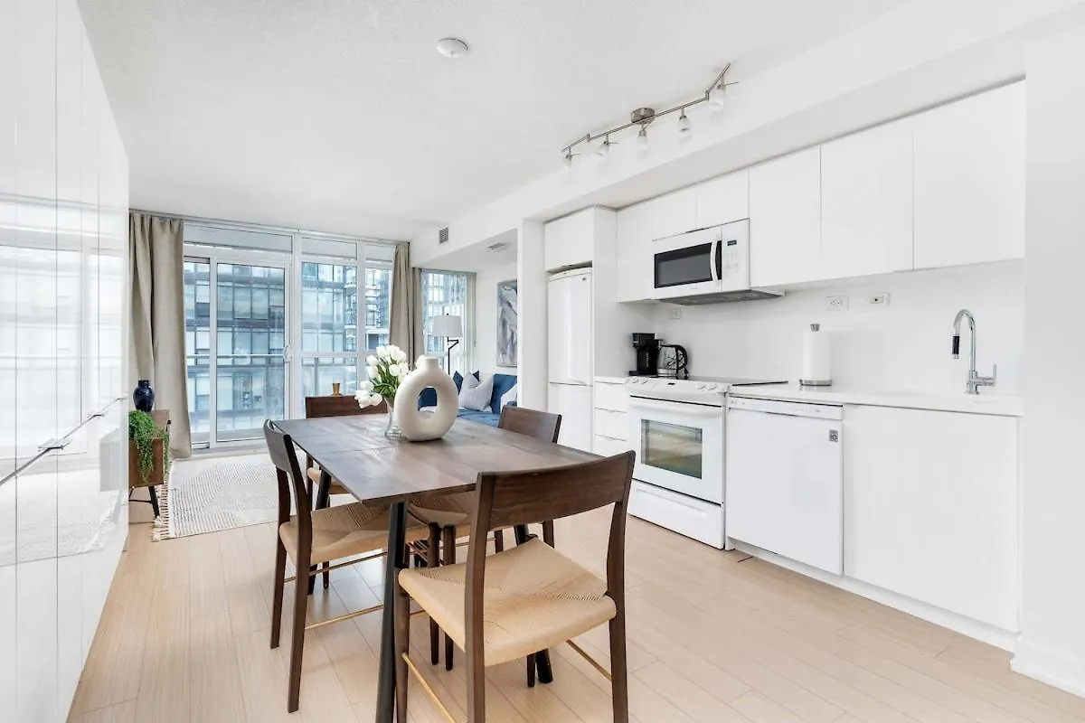 Prime Location Downtown Toronto Apartment