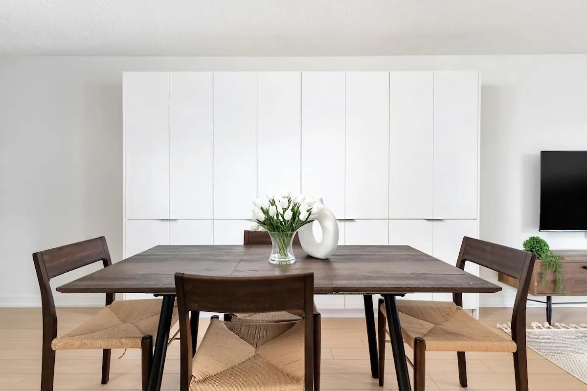 Prime Location Downtown Toronto Apartment