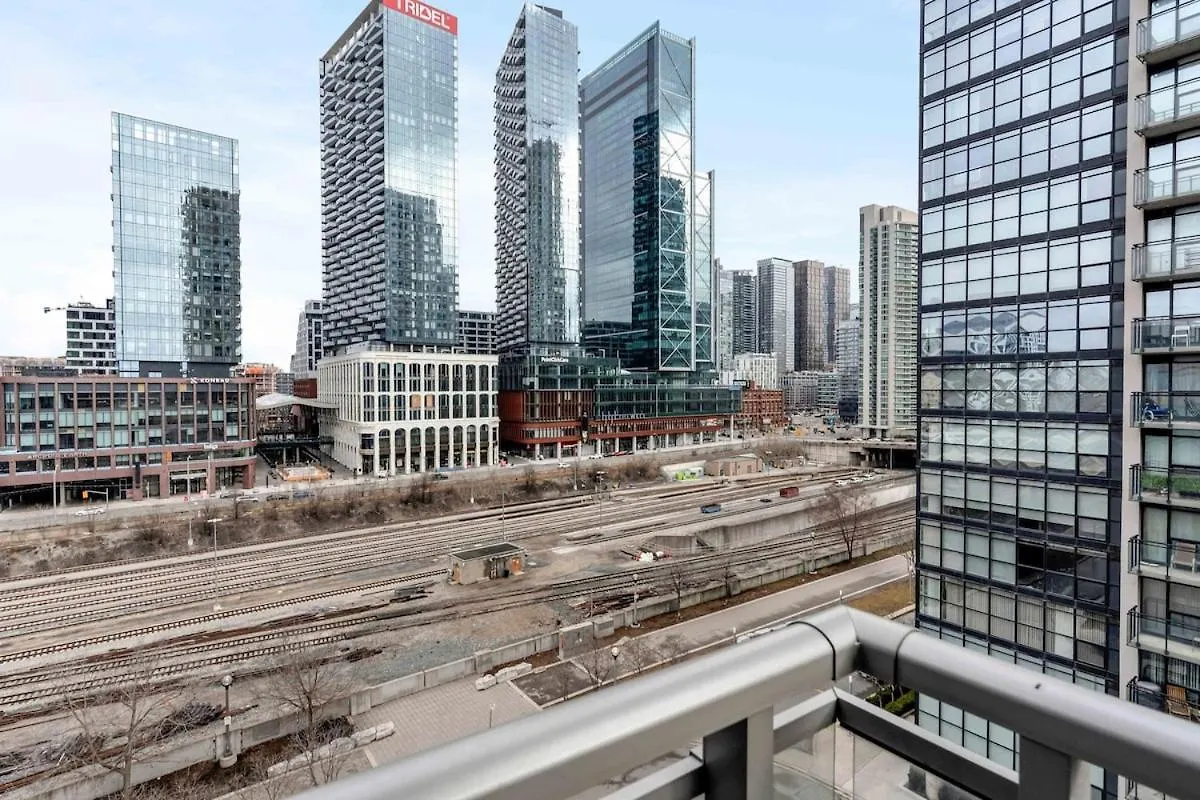 Prime Location Downtown Toronto Apartment