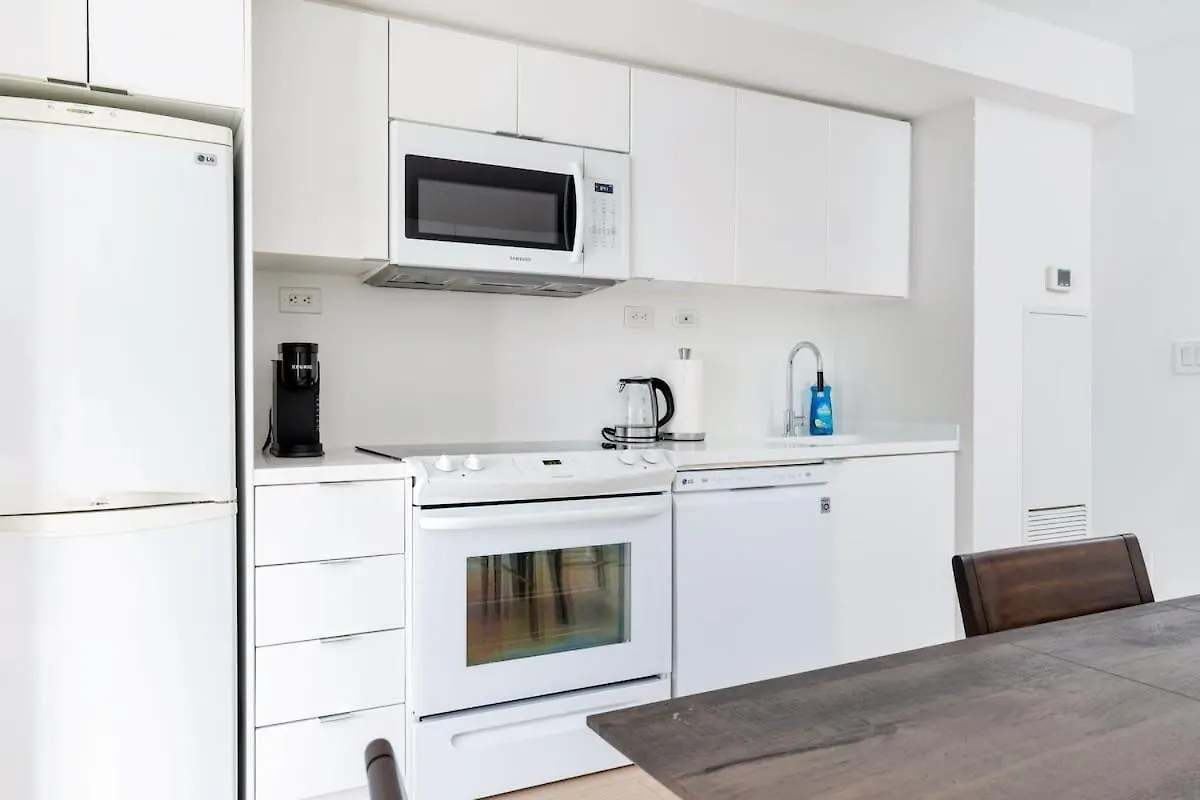 Prime Location Downtown Toronto Apartment Canada